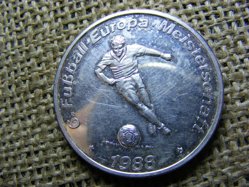 Németország 1988, ezüst érem, foci témával