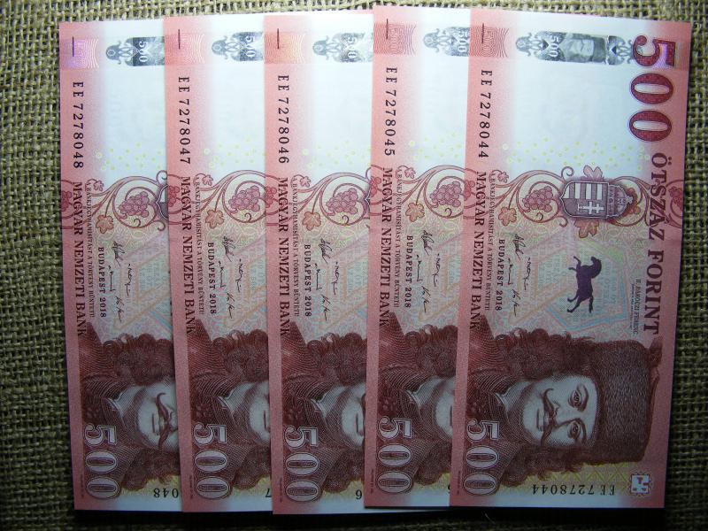 500 forintos bankjegy, 2018, EE hajtatlan, 5 db sorszámkövető