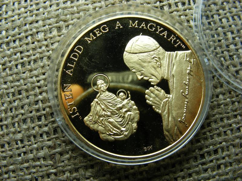 II. János Pál pápa emlékérem, 1991, Pécs, aranyozott