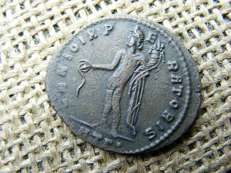Róma, Maximinus Follis, ókori érme