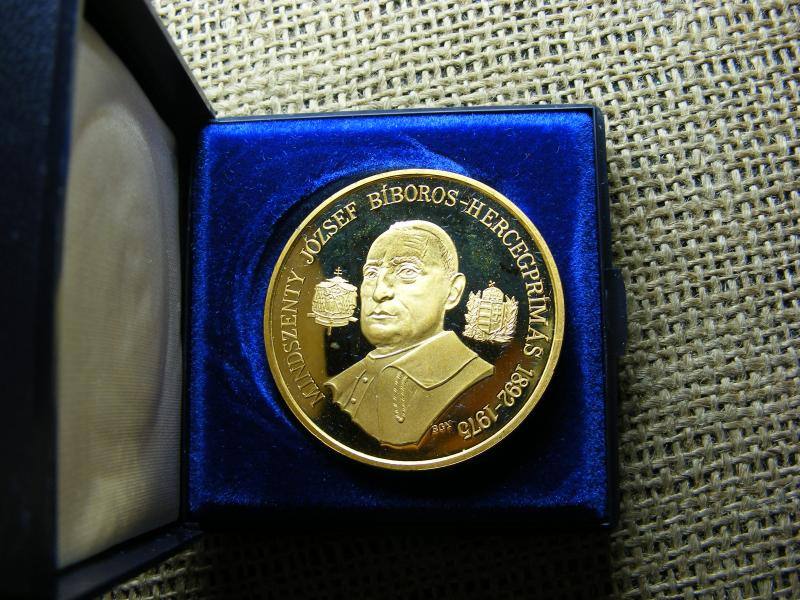 Verdefényes emlékérem, Mindszenty József, 1991