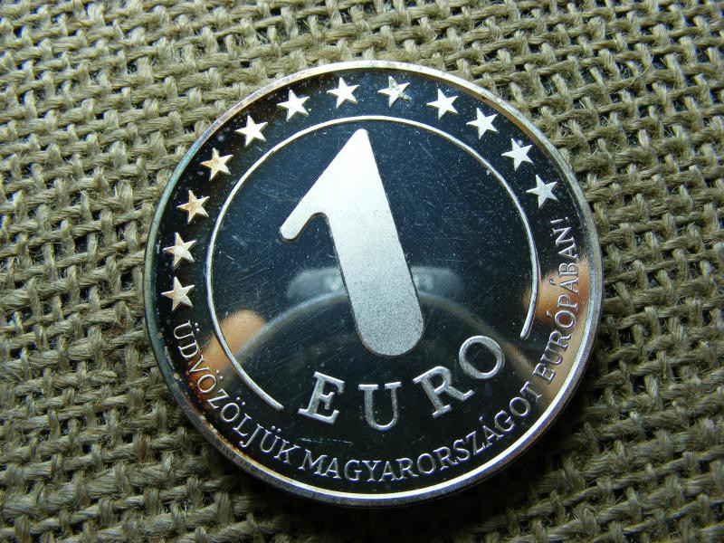 Verdefényes emlékérem, 1 euro, Honteremtő Hadjáratok