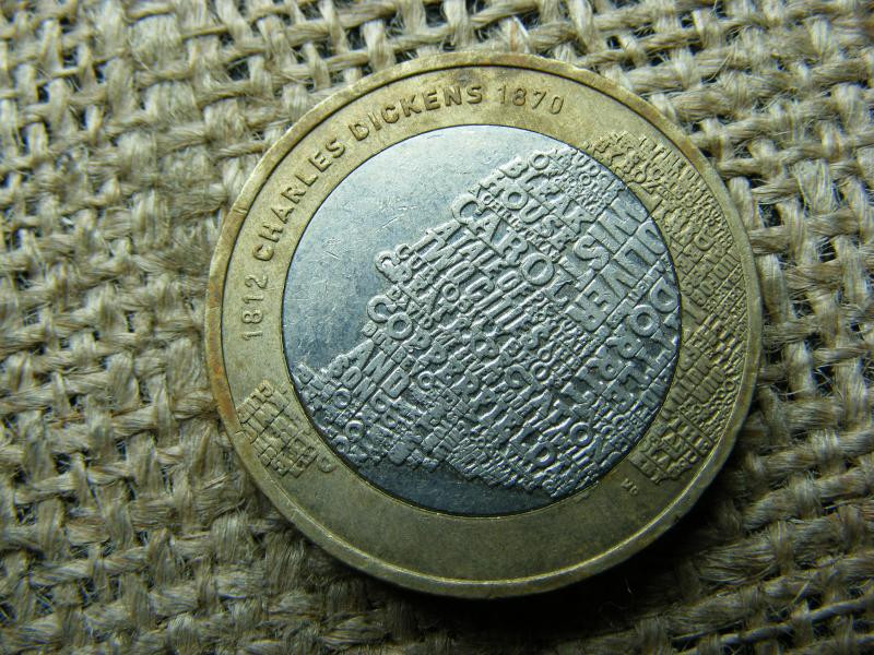 Angol 2 fontos érme, 2012