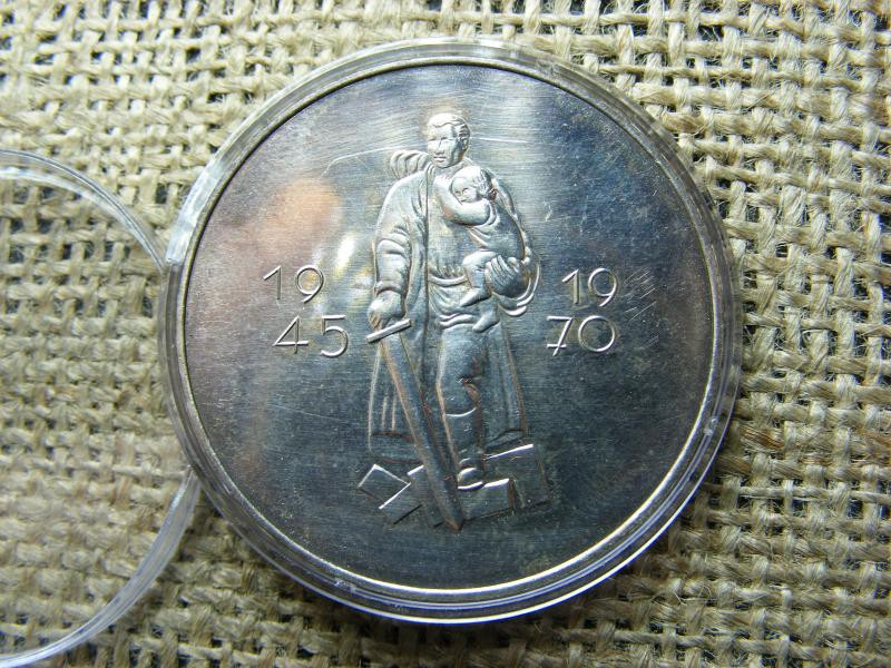 Fasizmus Felszabadulásának Érme, 1945-1970, DDR