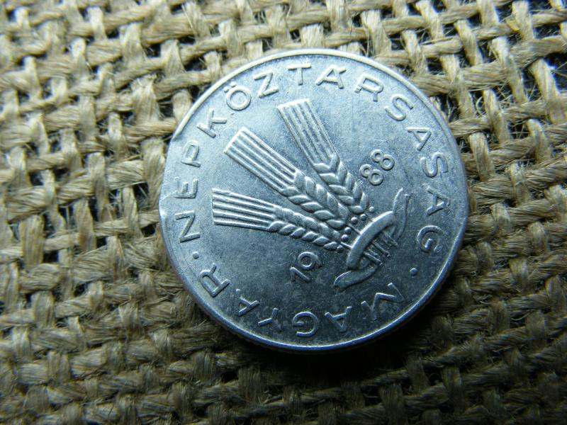 20 fillér 1988, 2x kicsípett, verdehibás