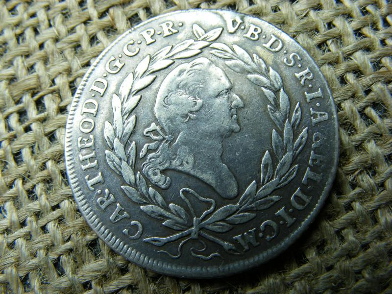 Ezüst 20 krajcár, 1784, füles