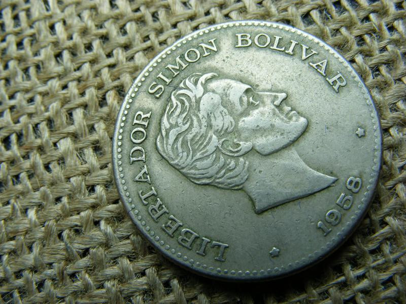 Kolumbia 50 centavos érme, 1958