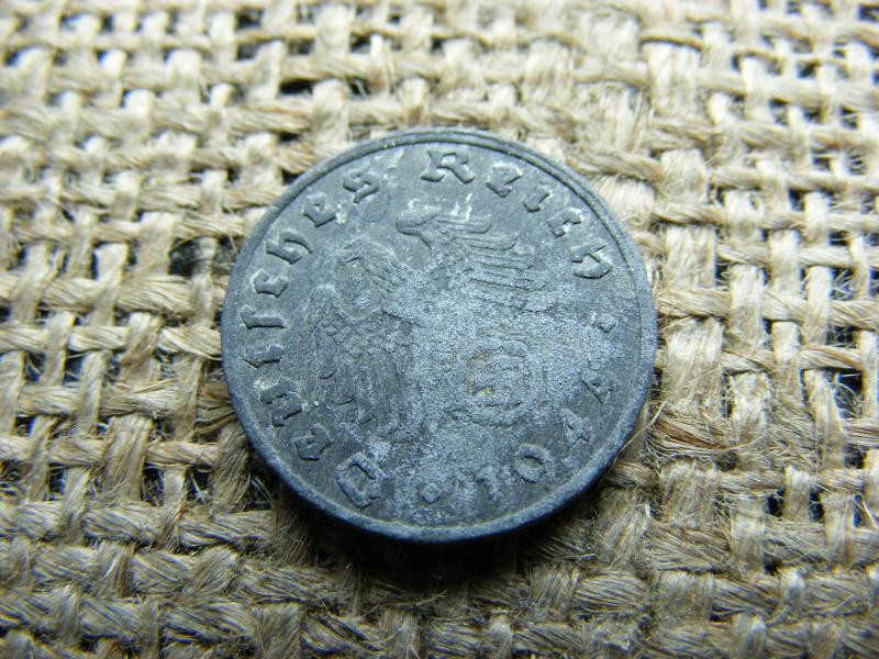 1 Pfennig érme, 1944, horogkeresztes