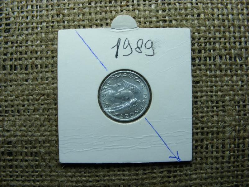 10 fillér 1989, verdehibás, elfordult