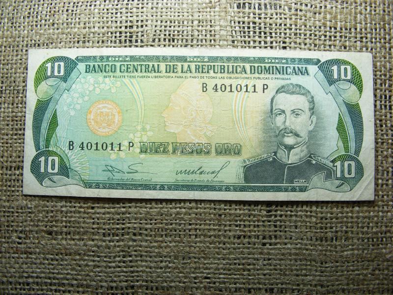 Dominika 10 Pesos Bankjegy, 1978-1988