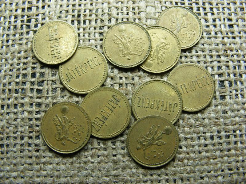 Régi játékpénz zseton, token, pici méret