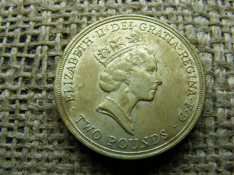 2 fontos érme, 1986, Nagy-Britannia