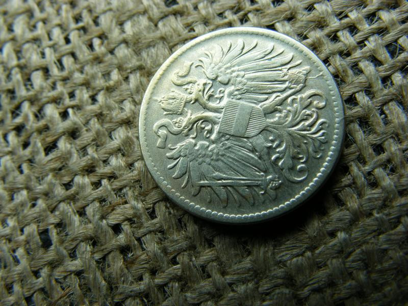10 heller 1916, címerpajzs
