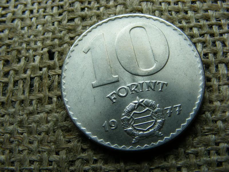 10 forintos érme, 1977