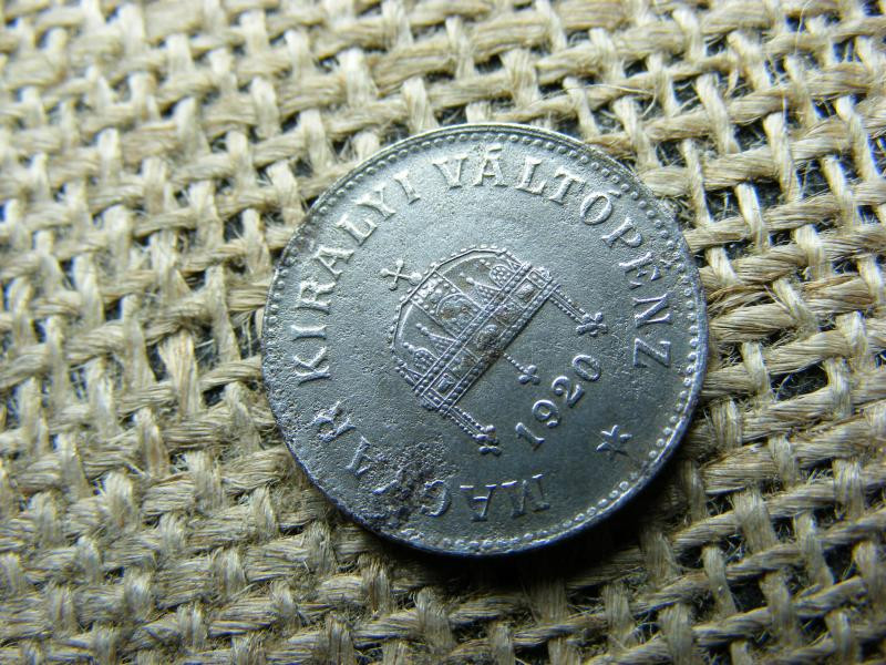 10 fillér, 1920, korona
