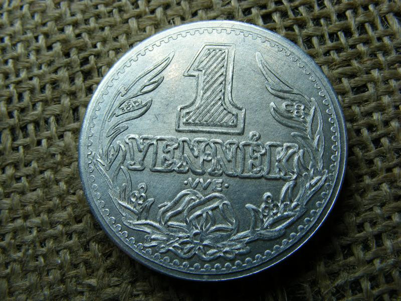 1 Vennék Veszprémi Egyetemi Játékpénz, 1982
