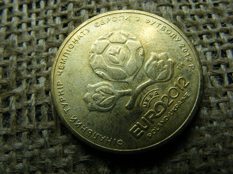 1 hrivnya 2012, UEFA