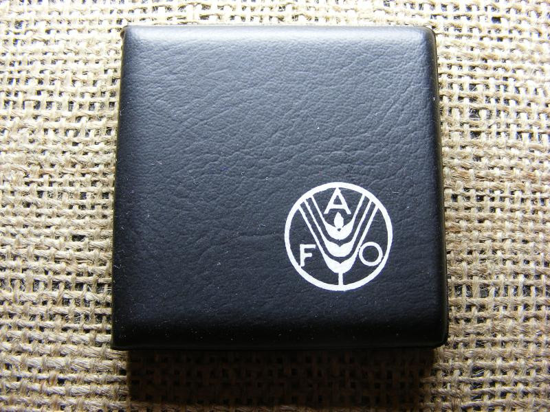 100 forintos érme, 1981, FAO, tokban
