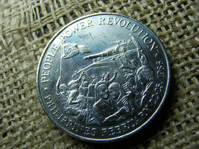 Fülöp-szigeteki 10 piso, 1988
