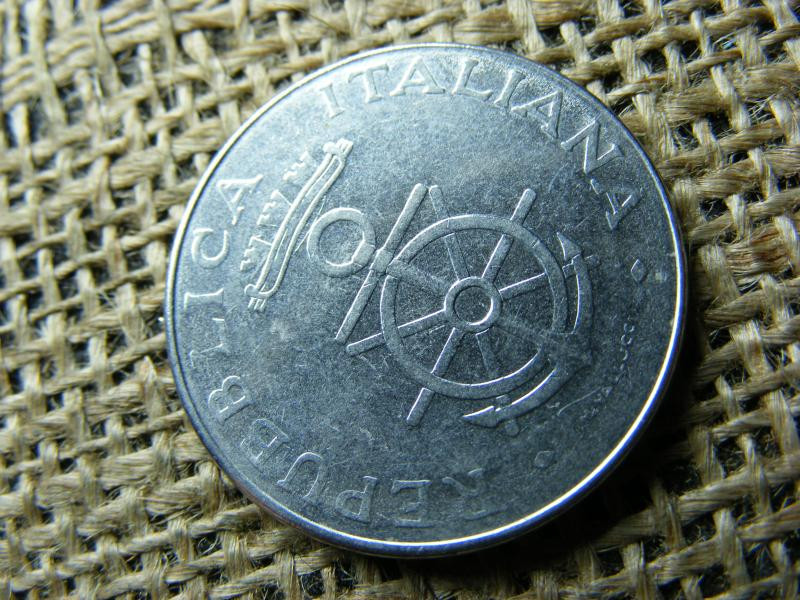 Olaszország 100 lira, 1981, lire