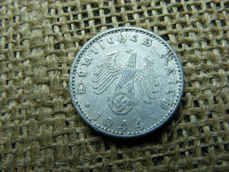 50 Pfennig érme, 1944, D jelzés