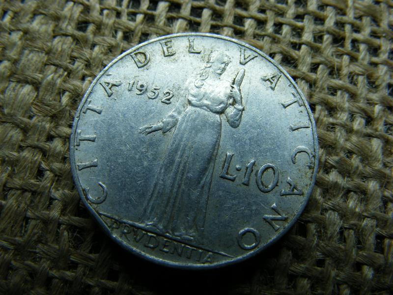 Vatikán 10 lire, 1952, lira