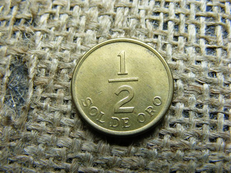 Peru 1/2 Sol de Oro, 1976