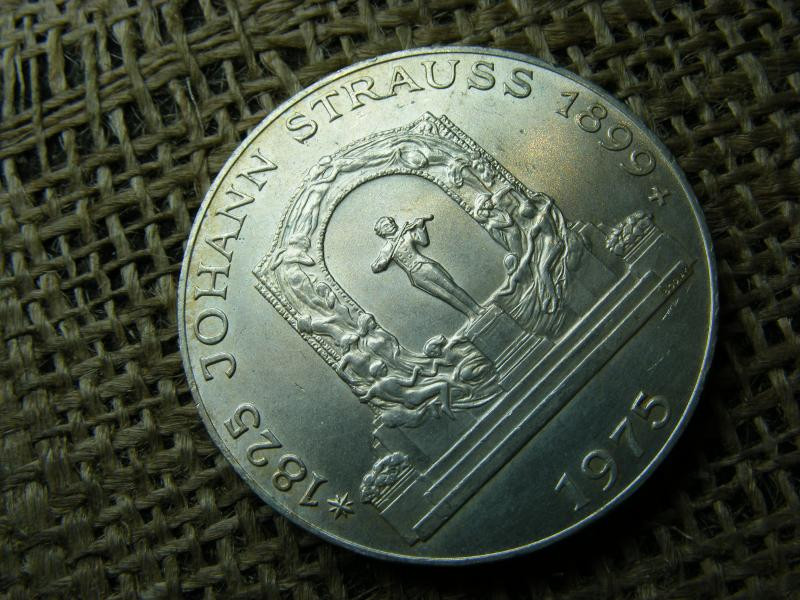 Ezüst 100 schilling érme, 1975