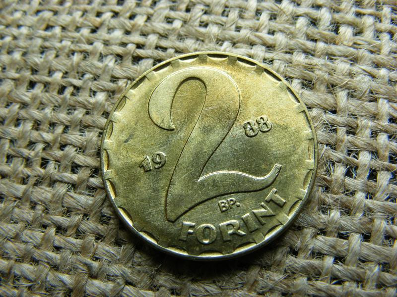 2 forintos érme, 1988