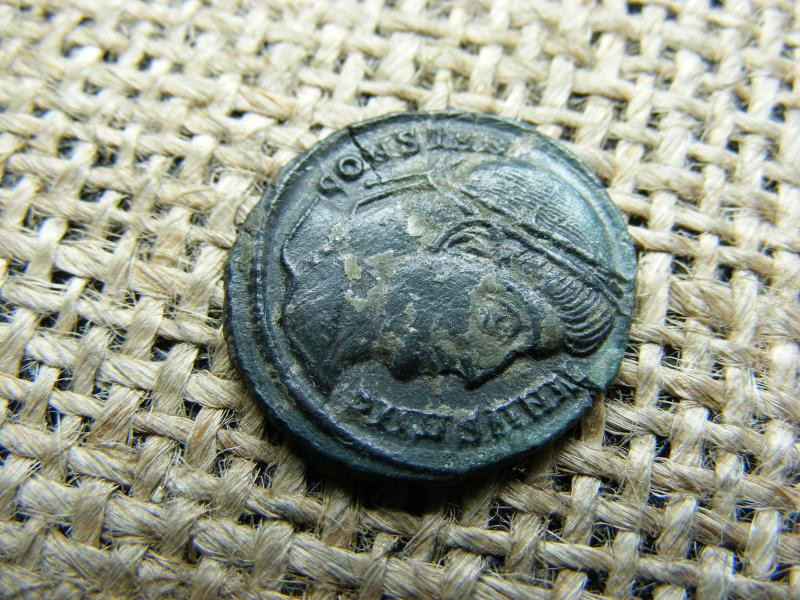 Nagy Konstantin kis bronz érme, 4. század