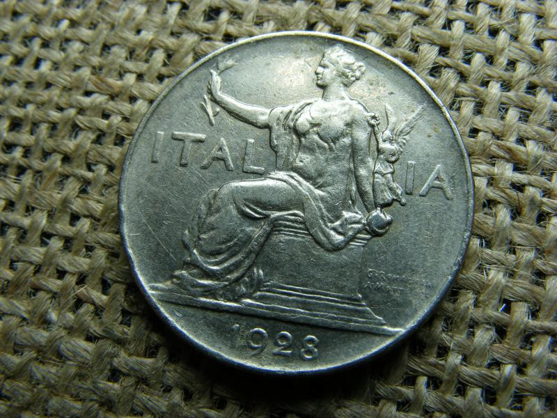 Olaszország 1 lira, 1928