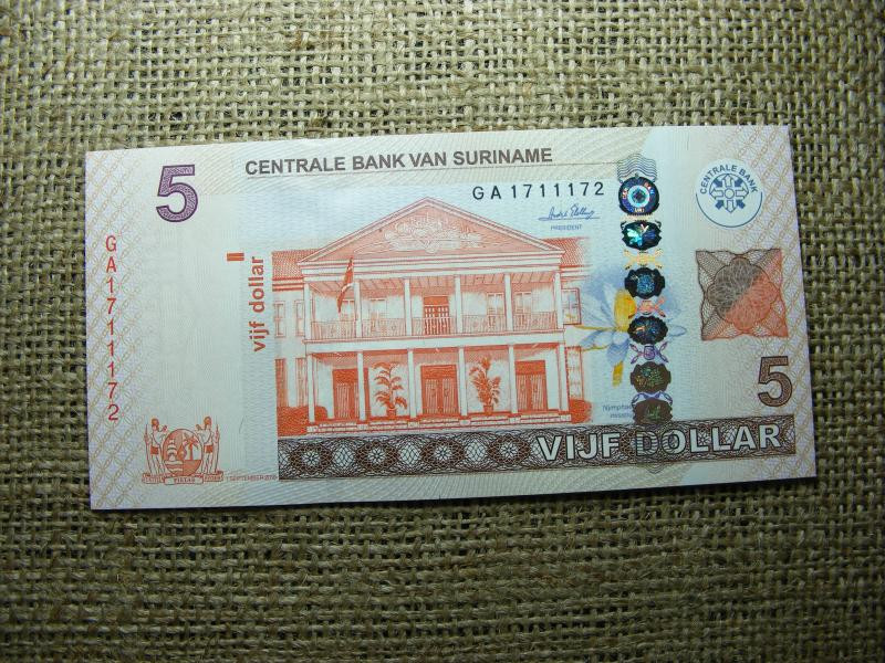 Suriname 5 dollár, 2010, UNC