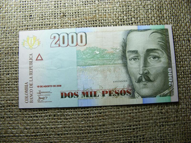 Kolumbia 2000 peso, 2009, VF+ (A1)