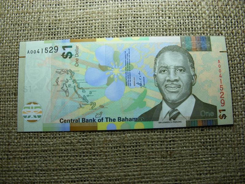 Bahamák 1 dollár, 2017, UNC
