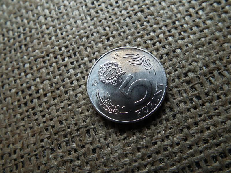 5 forintos érme, 1977