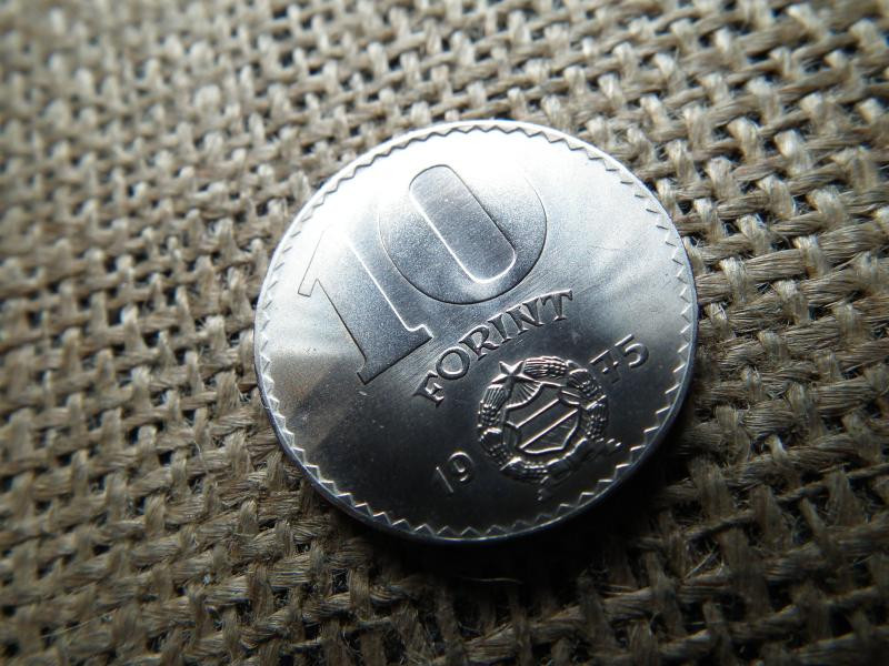 10 Forintos Érme, 1975