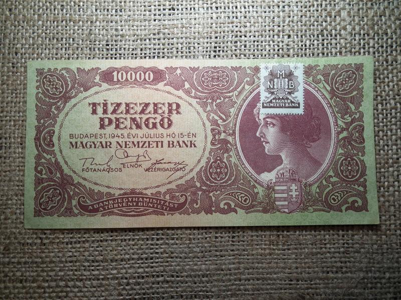 10000 pengő, 1945, bélyeges