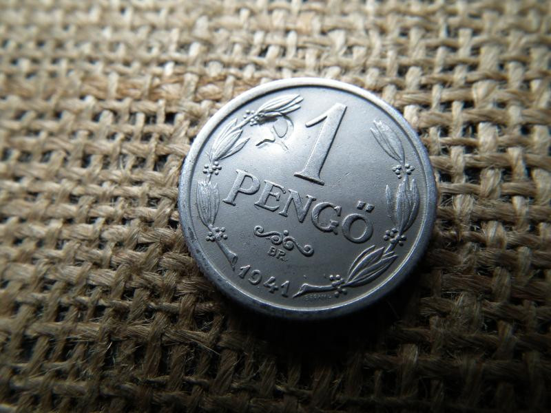 1 pengő, 1941, sarló-kalapács felülnyomás