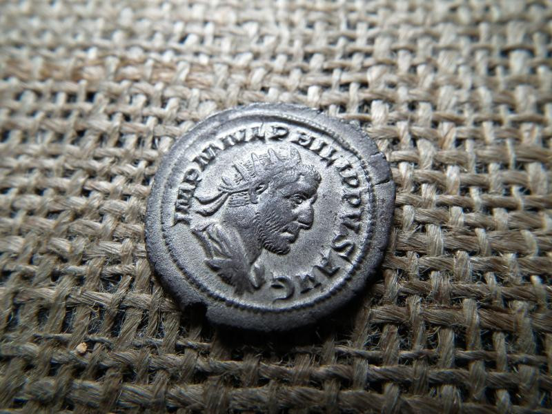 Philippus Ezüst Antoninánus, 244-249, AEQVITAS hátlap