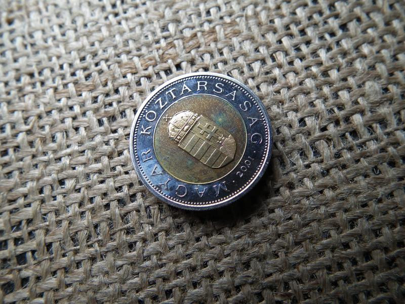 100 forintos érme, 2001, BU