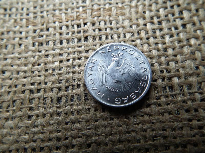 10 fillér érme, 1964