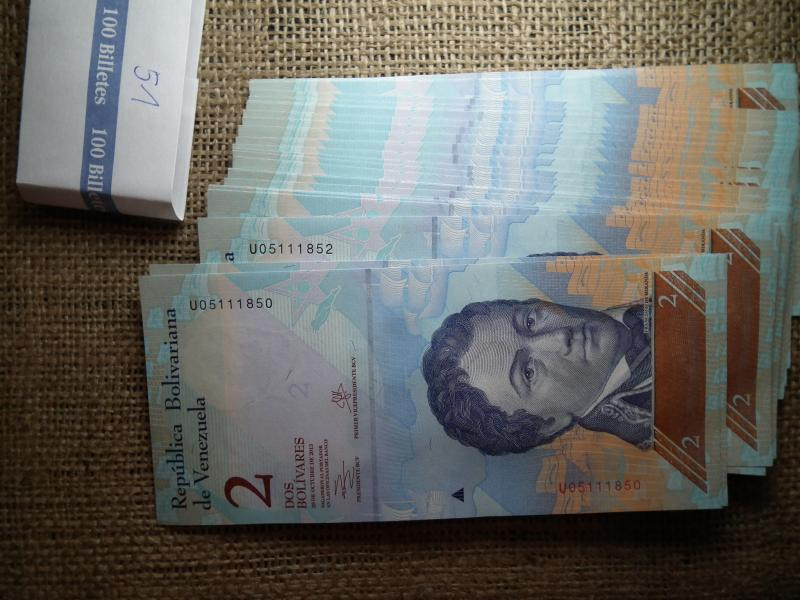 Venezuela 2 bolivares, 2013, UNC, sorszámkövető