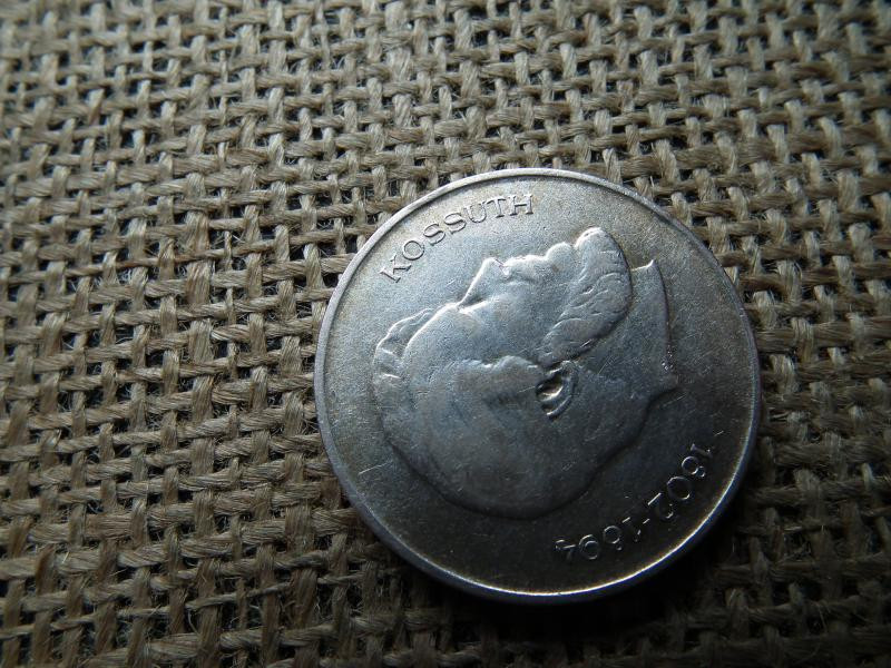 Ezüst 5 forintos érme, 1947, homlokközépig érő haj