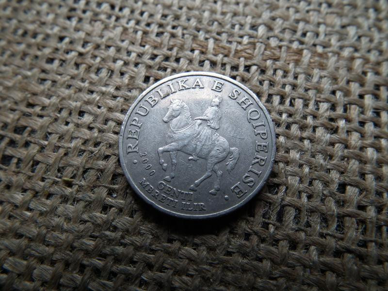 Albánia 50 leke, 2000