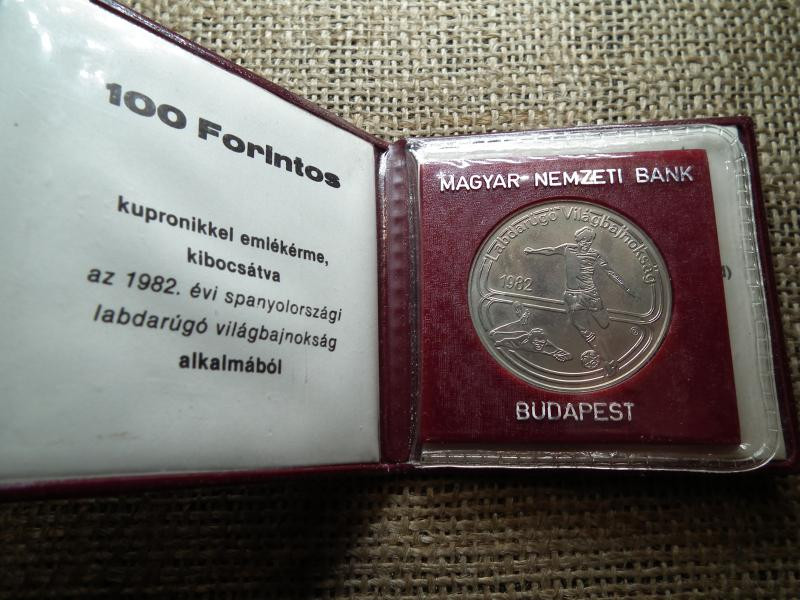 100 forintos érme, 1982, Tokos, BU