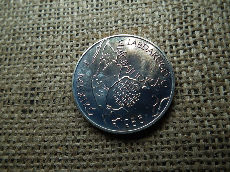 100 forintos érme, 1985, BU, foci