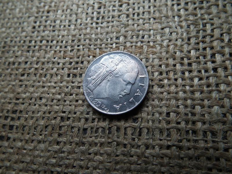 Olaszország 20 Centesimi, 1942