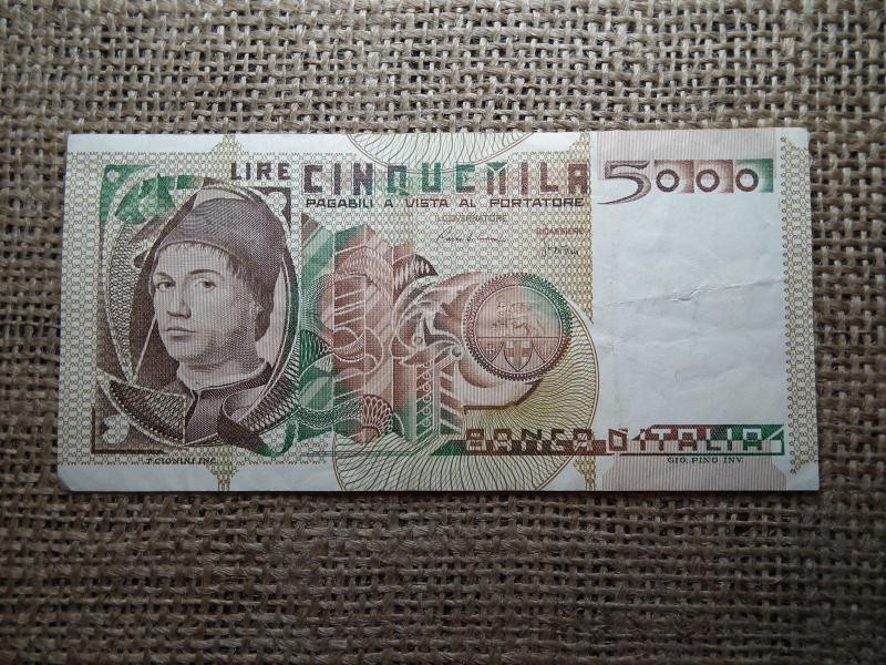 Olaszország 5000 líra bankjegy, 1979