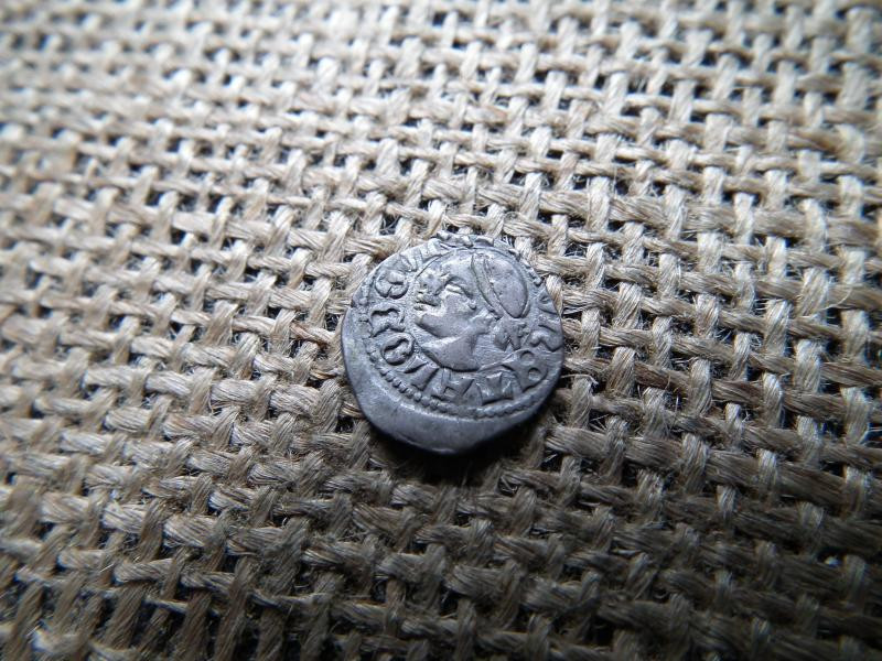 I. Nagy Lajos denár, 1373-1382, szerecsen fej