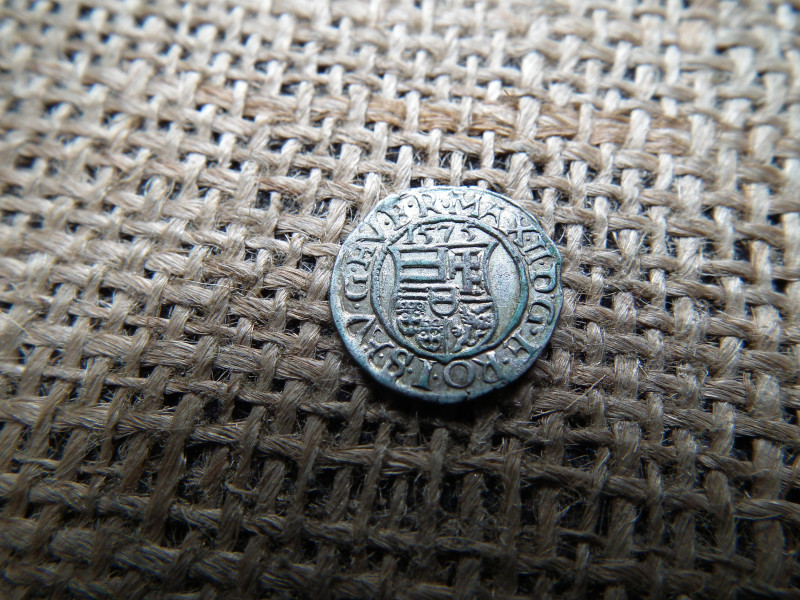 I. Miksa ezüst dénár 1575 HS  , Kassa , denár